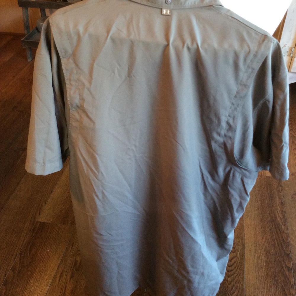 Under Armour Xlarge Ss Button Up - image 2